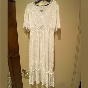 Knox Rose- White Midi Dress